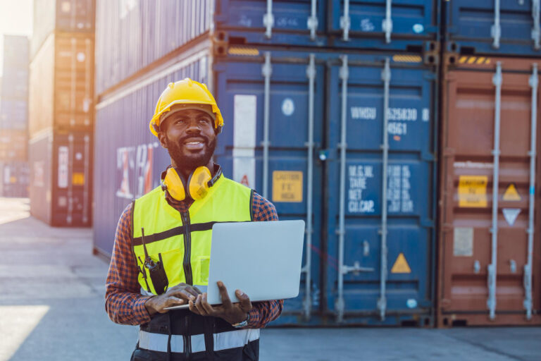 Top 10 Benefits of Partnering with a Professional Freight Forwarder